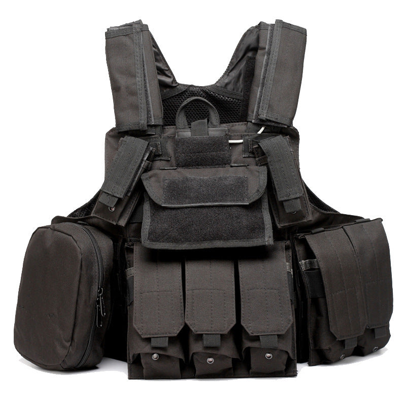 Outdoor camouflage multifunctional tactical vest